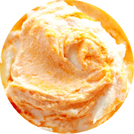 Фото сливочного мороженного с апельсиновым джемом и цитрусовой стружкой